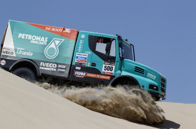 Al Iveco de Derooy en el Dakar 2013 se le conoce como el trompudo.